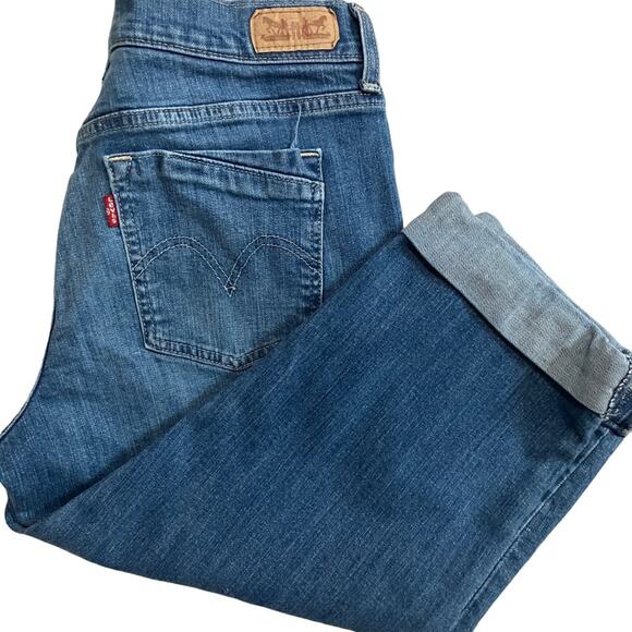 Levi's Blue Cropped Ankle Jeans with Rolled Cuffs - Picture 6 of 12